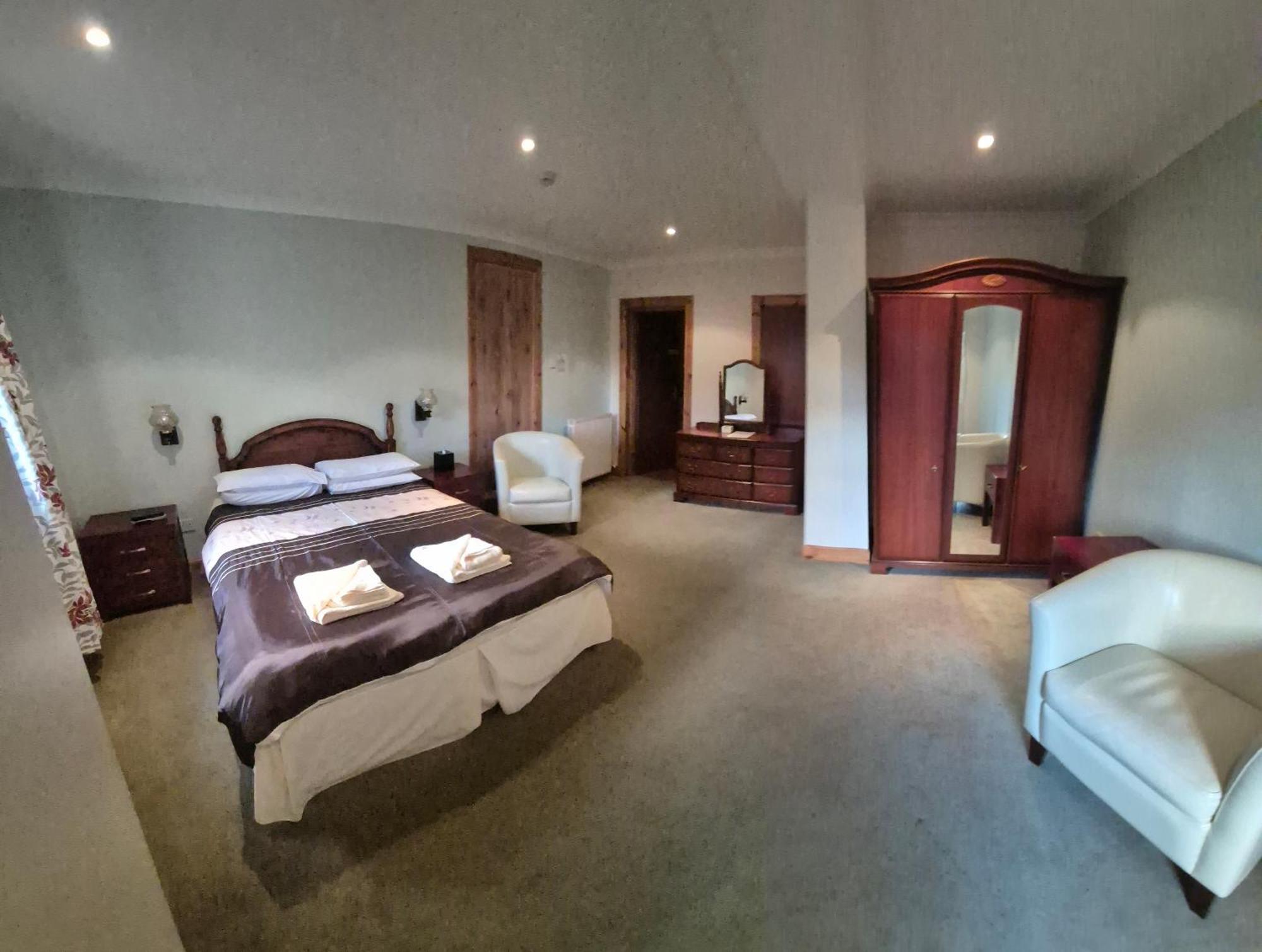 Doune Braes Hotel Breasclete Extérieur photo